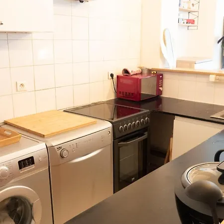 Superb Bright Apt Near Saint Michel París